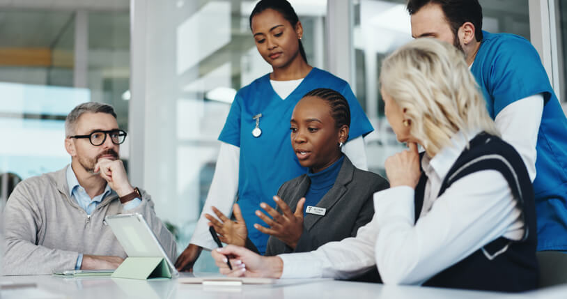 An IPAC-trained professional collaborating with a clinical care team