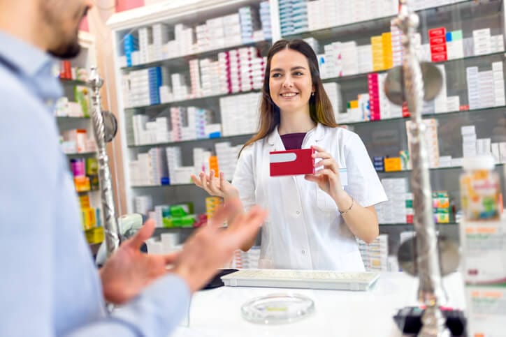 Retail vs Hospital Pharmacy Assistant: What’s the Difference?