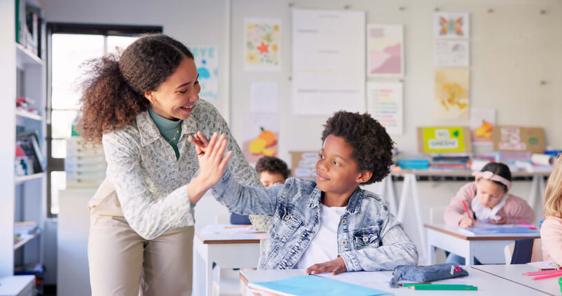 How Education Assistants Support Individual Education Plans and Inclusive Classrooms