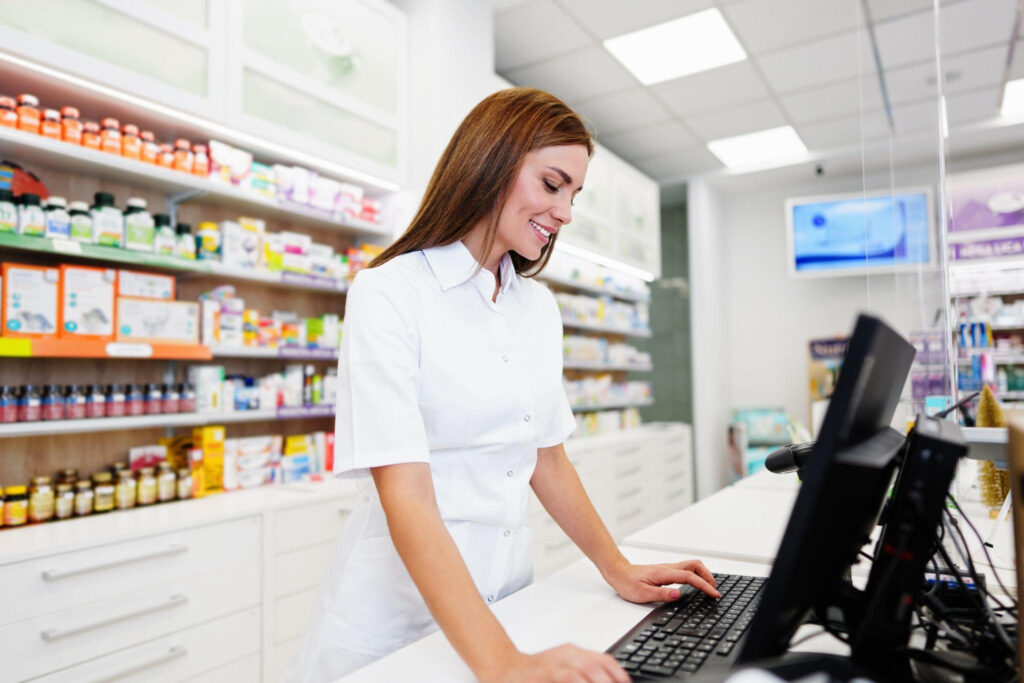 How Is a Prescription Processed? A Pharmacy Assistant’s Role From Intake to Pickup